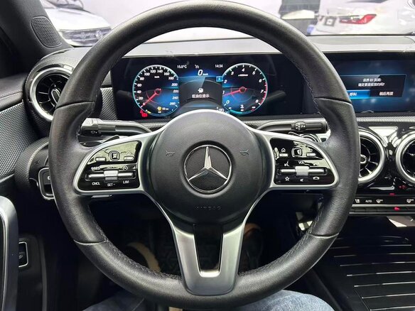 2022 Mercedes-Benz A-Класс 180 Long IV (W177), красный, 1833000 рублей - вид 13