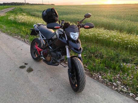 2010 Ducati Hypermotard, чёрный, 500000 рублей, вид 2