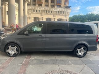 2023 Mercedes-Benz V-Класс Long 300 d длинный III (W447) Рестайлинг, серый, 7600000 рублей, вид 3