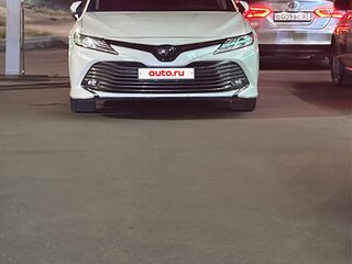 2021 Toyota Camry VIII (XV70), белый, 3100000 рублей, вид 2