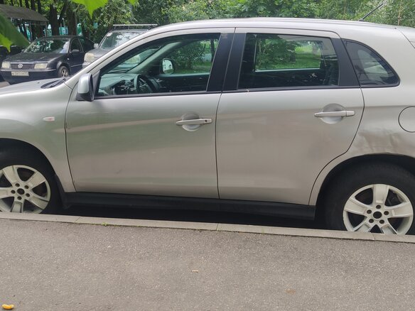2014 Mitsubishi ASX I Рестайлинг, серебристый, 830000 рублей - вид 4