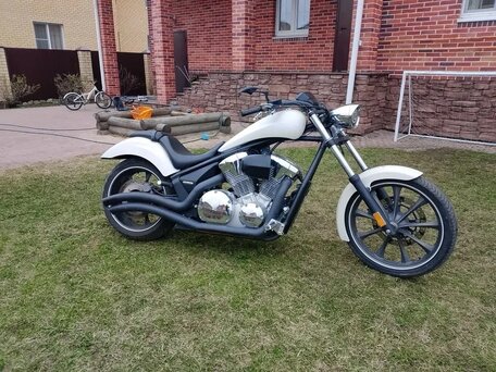 2011 Honda VT 1300CX Fury, белый, 1270000 рублей, вид 1