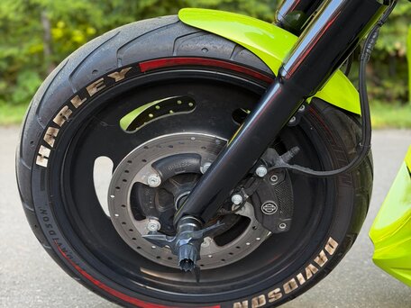 2008 Harley-Davidson V-Rod, чёрный, 2000000 рублей, вид 2