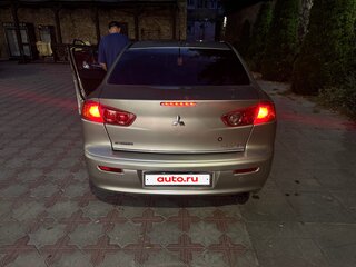 2008 Mitsubishi Lancer X, бежевый, 550000 рублей, вид 4