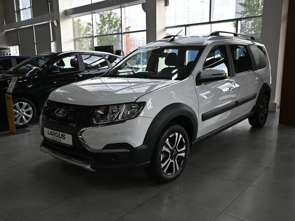 2026 Lada (ВАЗ) Largus Cross I Рестайлинг, белый, 1997000 рублей - вид 1