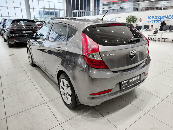2015 Hyundai Solaris I Рестайлинг, серый - вид 6