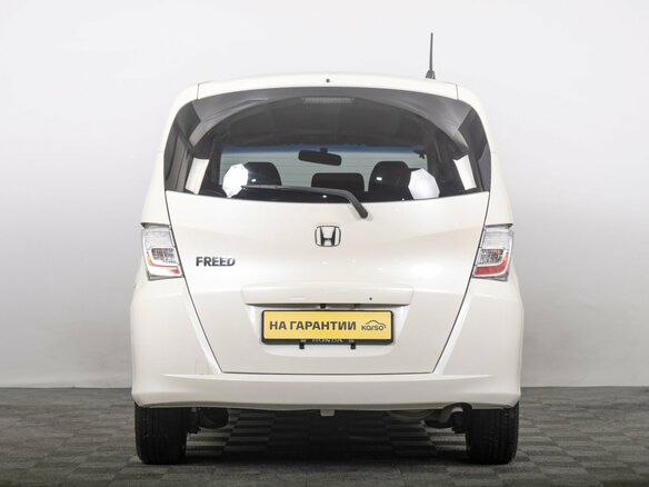 2012 Honda Freed I Рестайлинг, белый - вид 3