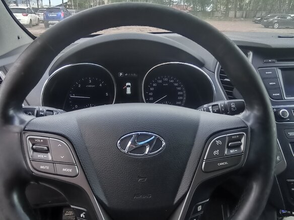 2015 Hyundai Santa Fe III Рестайлинг, серебристый, 2200000 рублей - вид 5