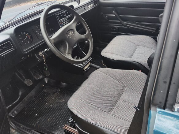 2002 Lada (ВАЗ) 2104 5-speed, зелёный, 400000 рублей - вид 3