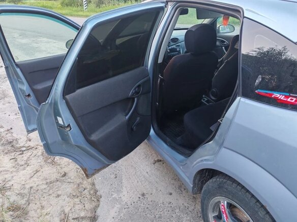 2003 Ford Focus I Рестайлинг, серый, 150000 рублей - вид 15