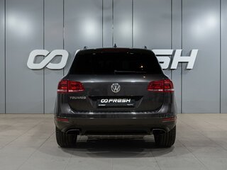 2012 Volkswagen Touareg II, серый, 2439000 рублей, вид 4