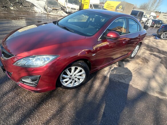 2010 Mazda 6 II (GH) Рестайлинг, красный, 810000 рублей