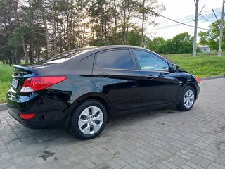 2013 Hyundai Solaris I, чёрный, 1099999 рублей, вид 5