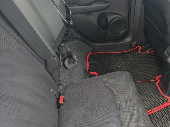 2011 Honda Fit Hybrid II, серый, 850000 рублей - вид 25