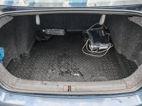 2008 Volkswagen Jetta V, серый - вид 14
