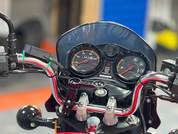 2023 Bajaj Boxer BM 150X, красный - вид 13