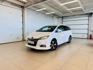 2014 Toyota Wish II Рестайлинг, белый, 1849000 рублей, вид 1
