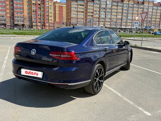 2017 Volkswagen Passat B8, синий, 2150000 рублей, вид 4