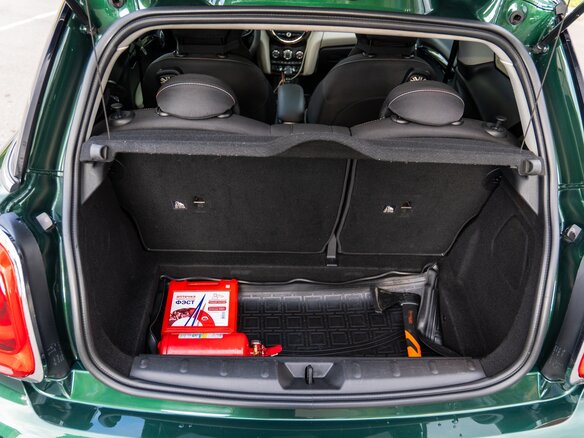 2017 Mini Hatch Cooper III (F55/F56), зелёный, 1340000 рублей - вид 10