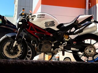 2010 Ducati Monster 796, белый, 555000 рублей, вид 1