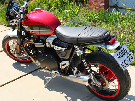 2019 Triumph Speed Twin, красный, 1130000 рублей, вид 2