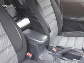 2012 Toyota Corolla X (E140, E150) Рестайлинг, белый, 850000 рублей, вид 3