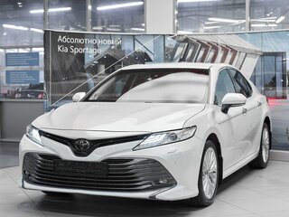 2019 Toyota Camry VIII (XV70), белый, 2399000 рублей, вид 1