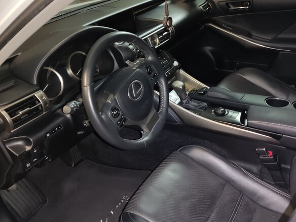 2013 Lexus IS 250 III, белый, 2999999 рублей - вид 3