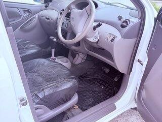 2002 Toyota Platz, белый, 209000 рублей, вид 5