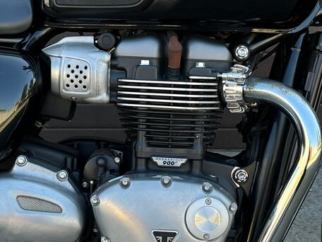 2019 Triumph Bonneville T100, чёрный, 850000 рублей, вид 4