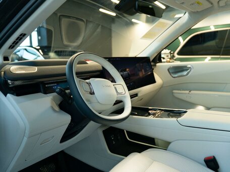 2026 Lynk & Co 900, чёрный, 8000000 рублей, вид 4