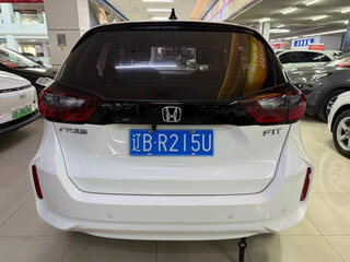 2023 Honda Fit Crosstar IV Рестайлинг, белый, 1214017 рублей, вид 4