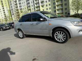 2013 Lada (ВАЗ) Granta I, серебристый, 339000 рублей, вид 2