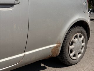 1999 Toyota Vitz I (P10), серебристый, 225000 рублей, вид 3