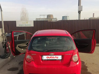 2010 Chevrolet Aveo I Рестайлинг, красный, 380000 рублей, вид 3
