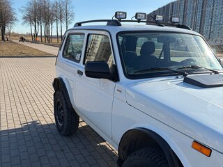 2024 Lada (ВАЗ) Niva Legend Bronto I, белый, 1050000 рублей, вид 2