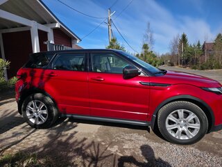 2017 Land Rover Range Rover Evoque I Рестайлинг, красный, 2400000 рублей, вид 4