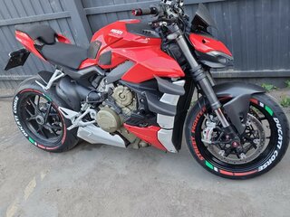 2019 Ducati Streetfighter V4, красный, 1400000 рублей, вид 2