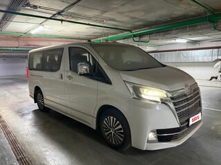 2022 Toyota HiAce H300, белый, 8490000 рублей, вид 3