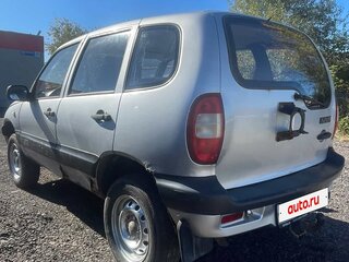 2004 Chevrolet Niva I, серебристый, 210000 рублей, вид 5