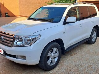 2011 Toyota Land Cruiser 200 Series, белый, 3500000 рублей, вид 1