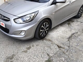 2012 Hyundai Solaris I, серебристый, 600000 рублей, вид 1