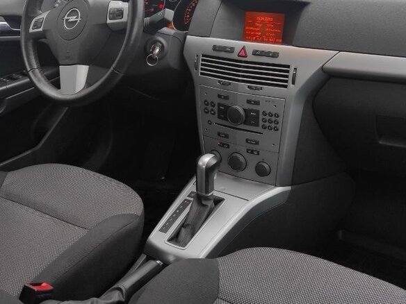 2012 Opel Astra H Рестайлинг, белый, 595000 рублей - вид 7