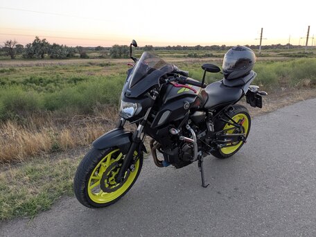 2018 Yamaha MT-07 (FZ-07), серый, 750000 рублей, вид 5