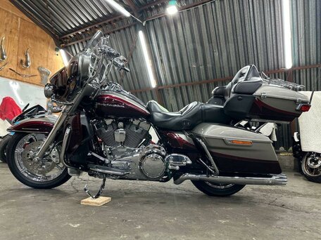 2014 Harley-Davidson Electra Glide, пурпурный, 1640000 рублей, вид 4