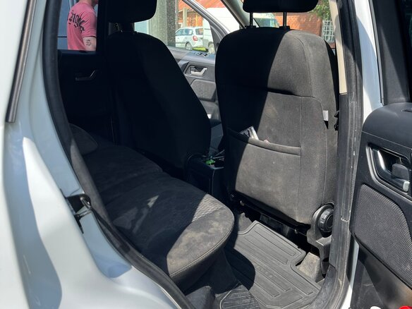 2011 Land Rover Freelander II Рестайлинг, белый, 1500000 рублей - вид 13