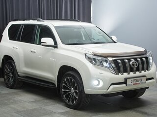 2014 Toyota Land Cruiser Prado 150 Series Рестайлинг 1, белый, 3600000 рублей, вид 3