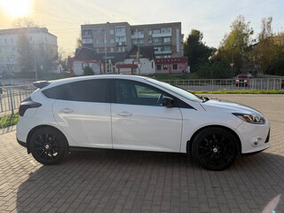 2013 Ford Focus III, белый, 985000 рублей, вид 2