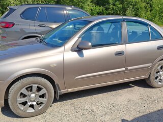 2005 Nissan Almera II (N16) Рестайлинг, коричневый, 340000 рублей, вид 4