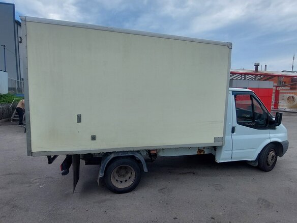 2010 Ford Transit, белый, 1000000 рублей - вид 3